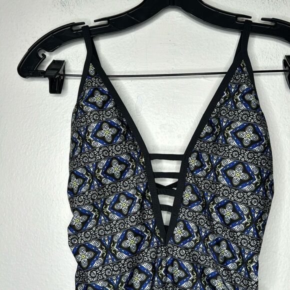 Ella Moss Printed One-Piece Swimsuit Size Small - Picture 5 of 9